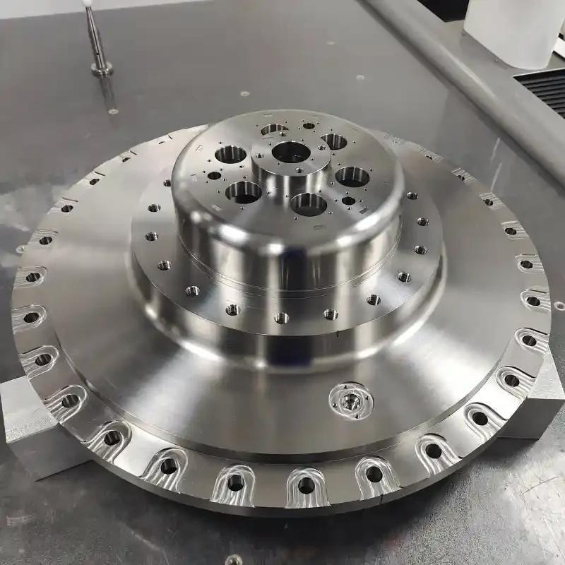 máquina de mecanizado con automatización del proceso