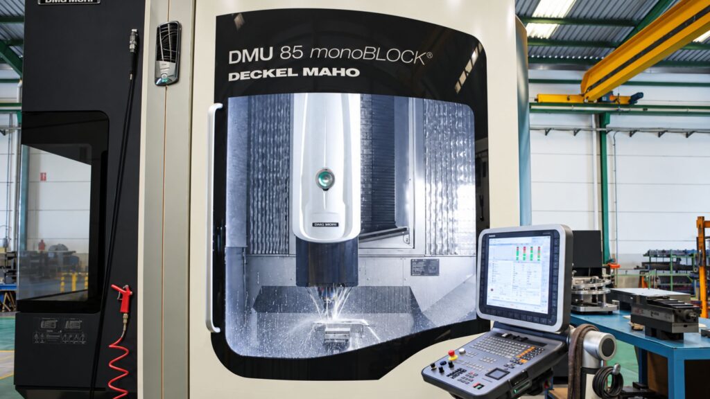 máquina cnc para mecanizar piezas técnicas